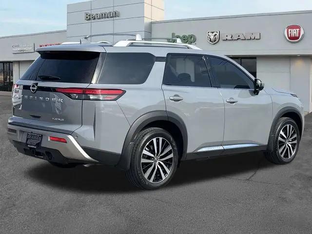2025 Nissan Pathfinder Platinum FWD
