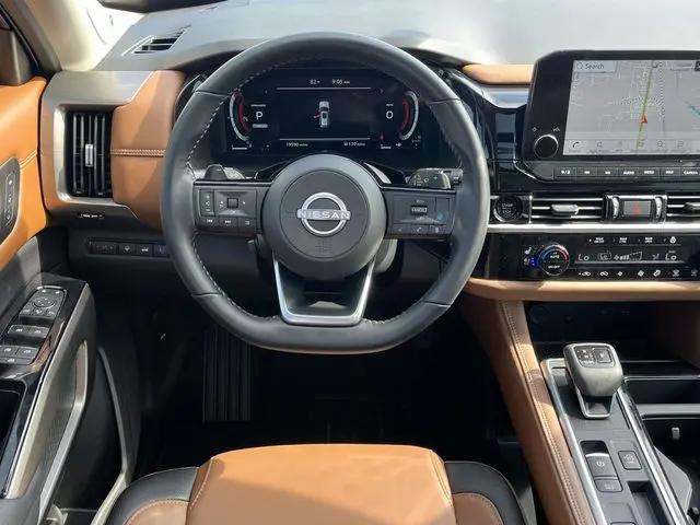 2025 Nissan Pathfinder Platinum FWD