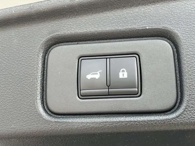 2025 Nissan Pathfinder Platinum FWD