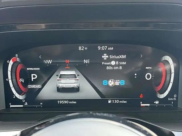 2025 Nissan Pathfinder Platinum FWD