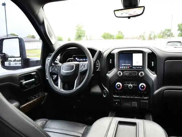 2021 GMC Sierra 3500HD 4WD Crew Cab Standard Bed Denali