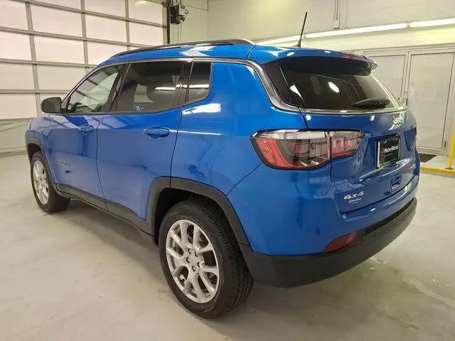 2023 Jeep Compass Latitude Lux FWD