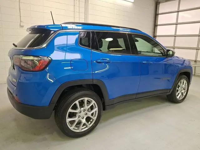 2023 Jeep Compass Latitude Lux FWD