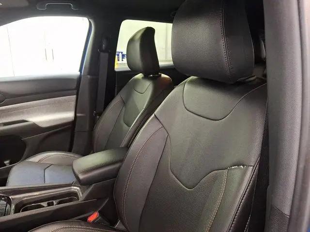 2023 Jeep Compass Latitude Lux FWD
