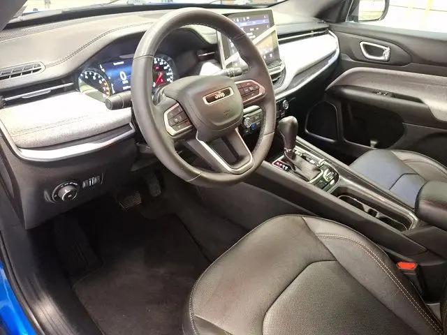 2023 Jeep Compass Latitude Lux FWD