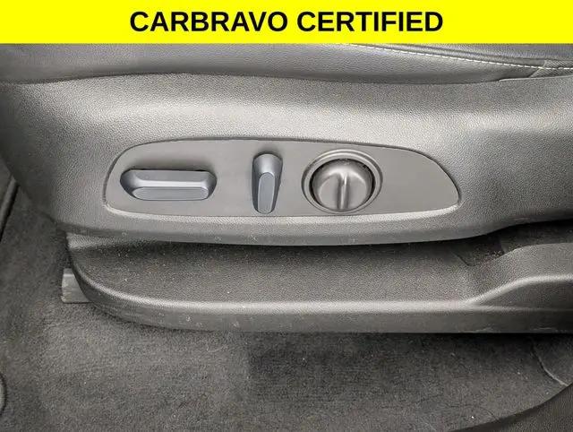 2024 Chevrolet Traverse AWD LT Leather