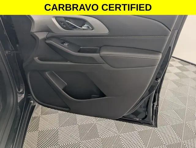 2024 Chevrolet Traverse AWD LT Leather