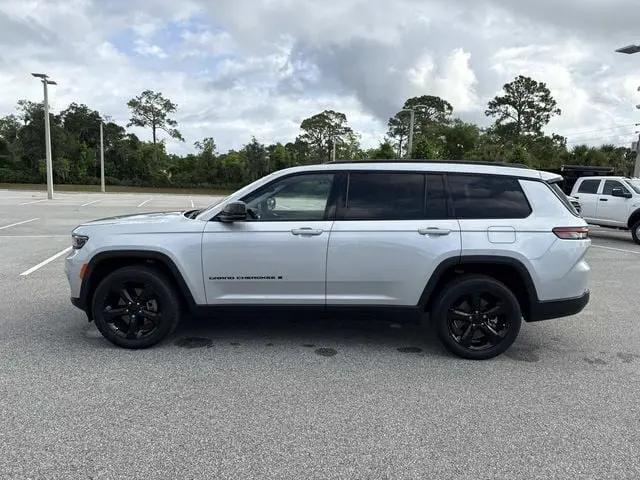 2022 Jeep Grand Cherokee L Limited 4x2