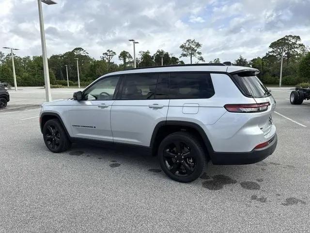 2022 Jeep Grand Cherokee L Limited 4x2