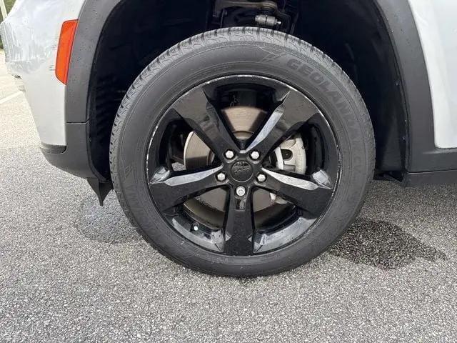2022 Jeep Grand Cherokee L Limited 4x2