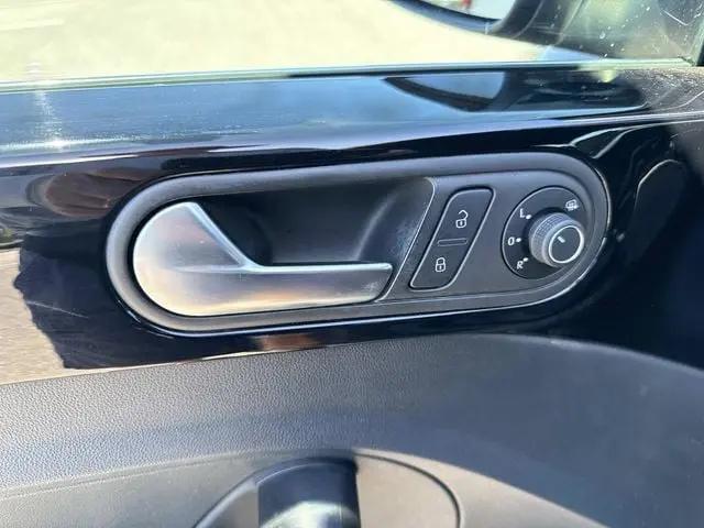 2019 Volkswagen Beetle 2.0T S