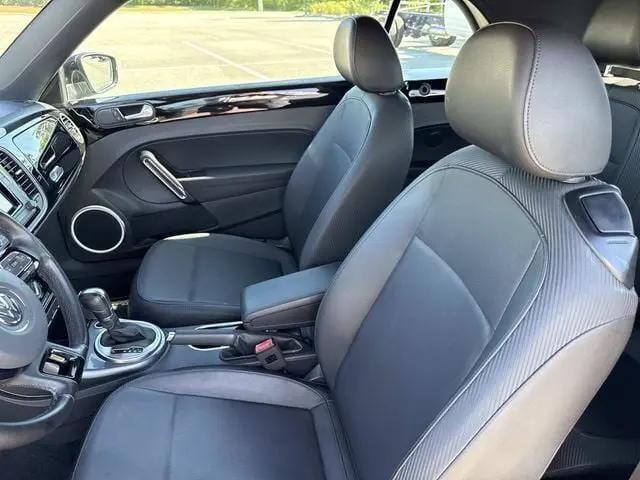 2019 Volkswagen Beetle 2.0T S