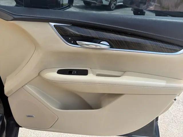 2018 Cadillac XT5 Standard