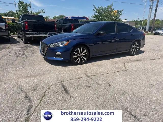 2022 Nissan Altima SR FWD for sale in Lexington, KY