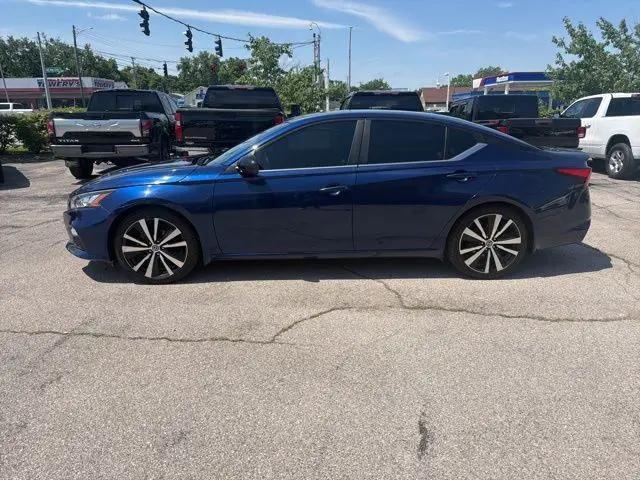 2022 Nissan Altima SR FWD