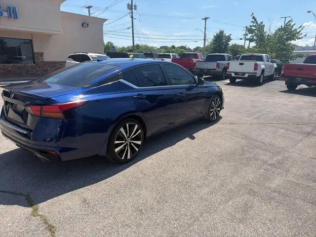 2022 Nissan Altima SR FWD