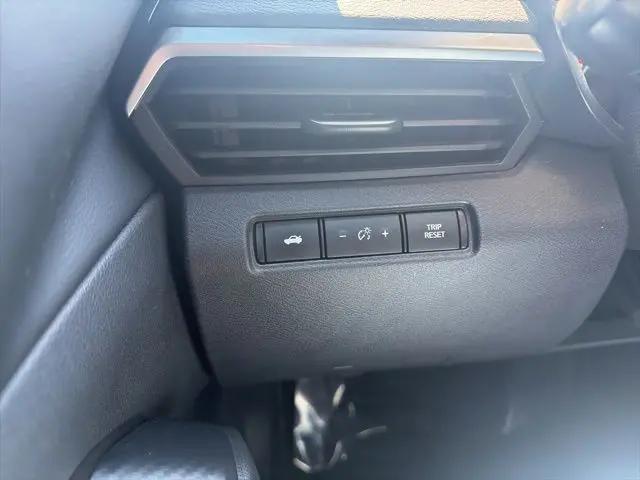 2022 Nissan Altima SR FWD