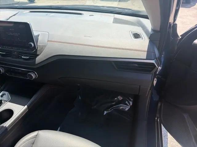 2022 Nissan Altima SR FWD