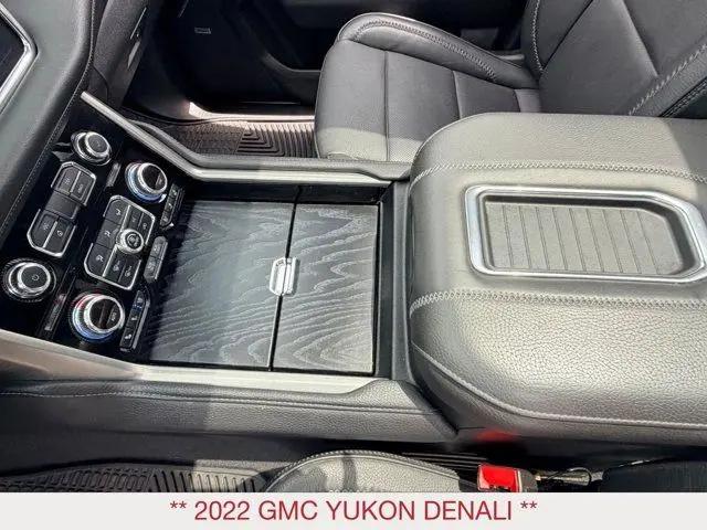 2022 GMC Yukon 4WD Denali