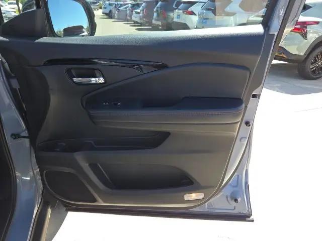 2022 Honda Ridgeline Black Edition