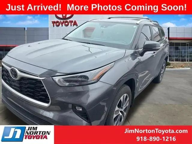 2024 Toyota Highlander XLE