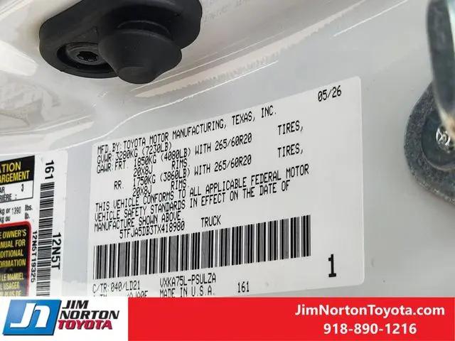 2026 Toyota Tundra Limited CrewMax 5.5' Bed