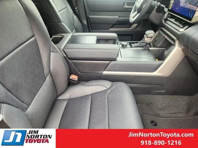 2026 Toyota Tundra Platinum CrewMax 5.5' Bed