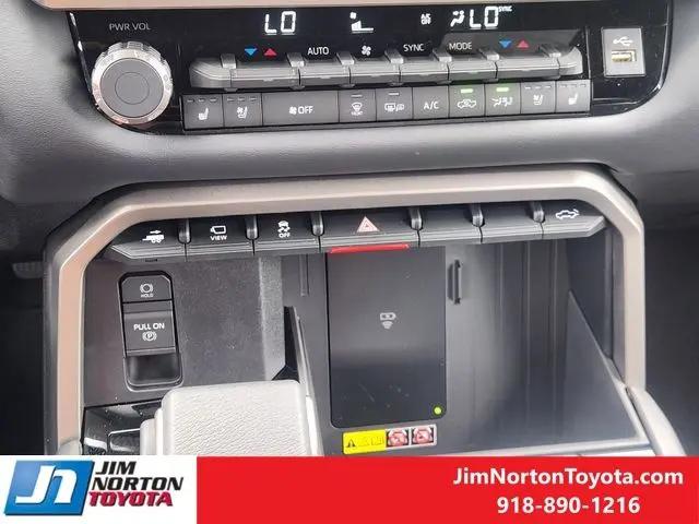 2026 Toyota Tundra Platinum CrewMax 5.5' Bed