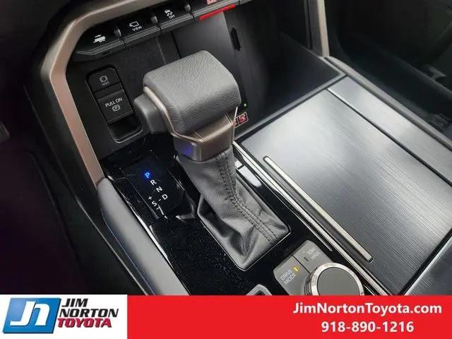 2026 Toyota Tundra Platinum CrewMax 5.5' Bed