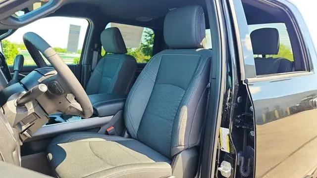 2026 Ram 2500 Big Horn Crew Cab 4x4 64 Box