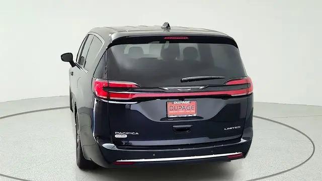 2027 Chrysler Pacifica Limited