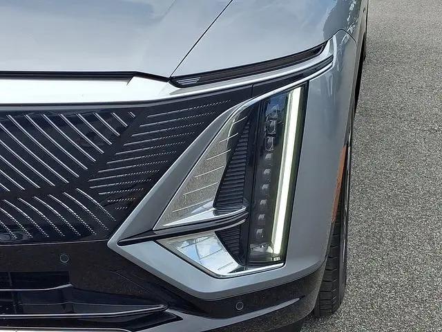 2024 Cadillac iQ Luxury w/1SC