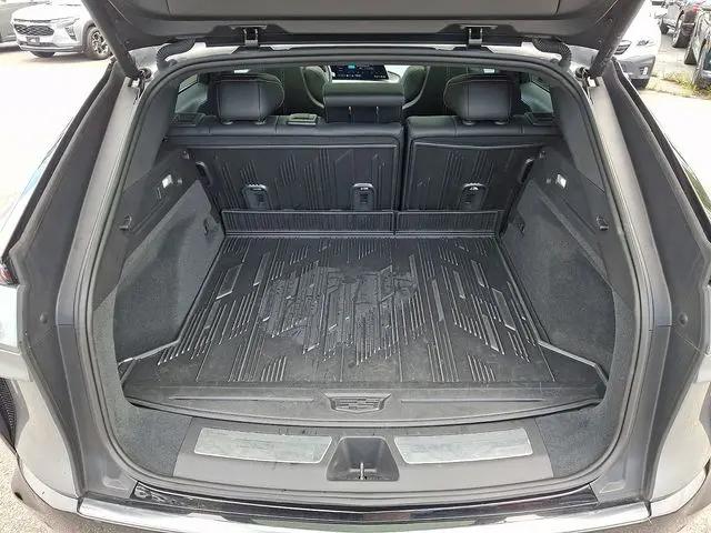 2024 Cadillac iQ Luxury w/1SC