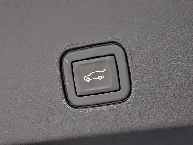 2024 Cadillac iQ Luxury w/1SC