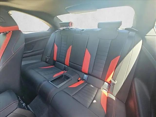 2025 BMW M240 i