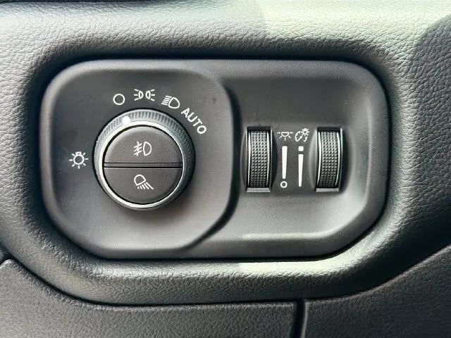 2026 Ram 1500 Big Horn Crew Cab 4x2 57 Box
