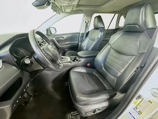 2021 Toyota RAV4 Hybrid XLE Premium