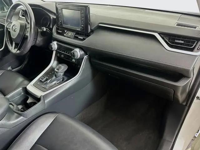 2021 Toyota RAV4 Hybrid XLE Premium
