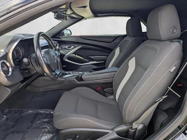 2022 Chevrolet Camaro RWD Convertible 1LT