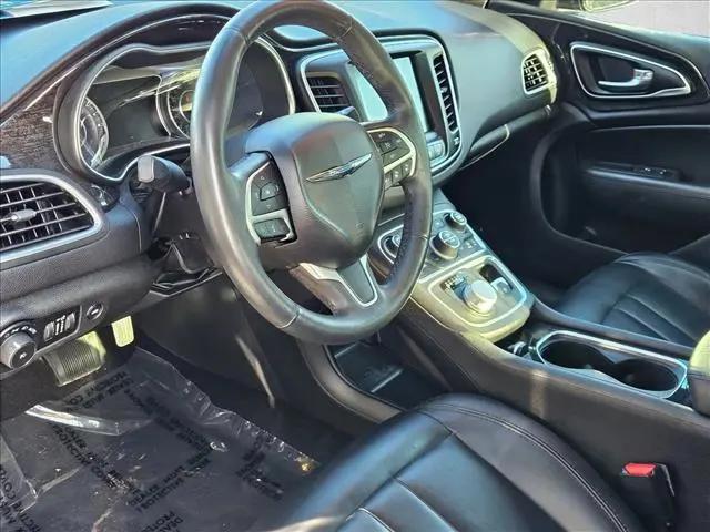 2016 Chrysler 200 C