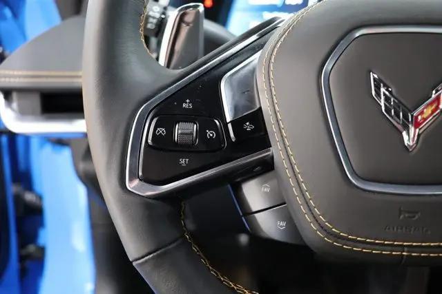 2025 Chevrolet Corvette Stingray RWD Convertible 2LT