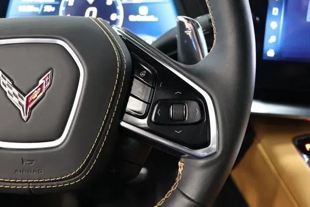 2025 Chevrolet Corvette Stingray RWD Convertible 2LT