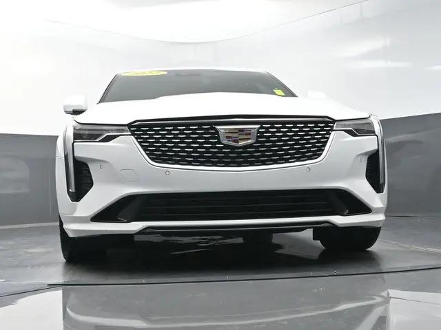 2022 Cadillac CT4 Premium Luxury