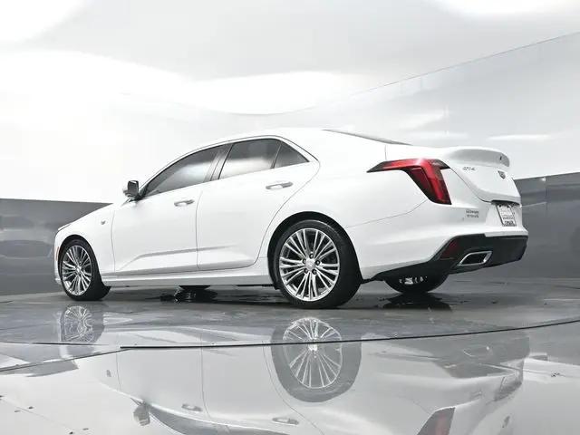 2022 Cadillac CT4 Premium Luxury