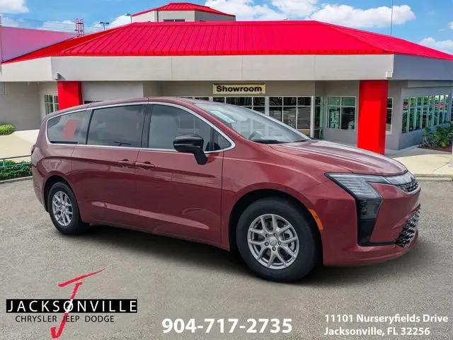 2027 Chrysler Pacifica Select for sale in Jacksonville, FL