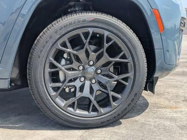 2026 Jeep Grand Cherokee L Summit 4x4