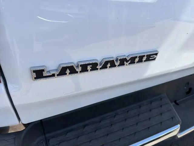 2024 Ram 1500 Laramie Crew Cab 4x2 5'7" Box