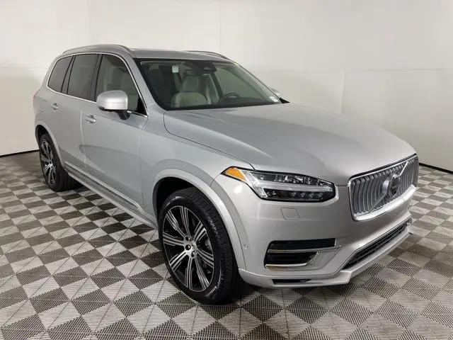 2025 Volvo XC90 Plug-In Hybrid T8 Plus 6-Seater