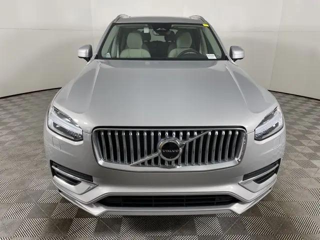 2025 Volvo XC90 Plug-In Hybrid T8 Plus 6-Seater