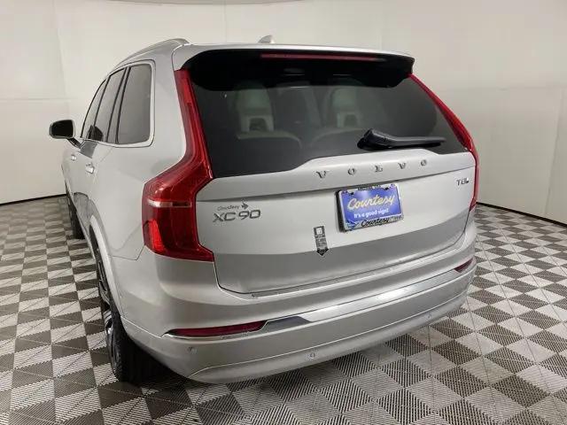 2025 Volvo XC90 Plug-In Hybrid T8 Plus 6-Seater